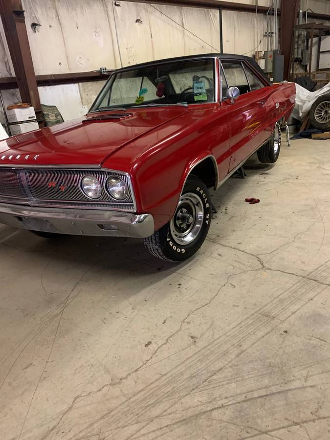 Dodge-coronet-rt-1967-red-2