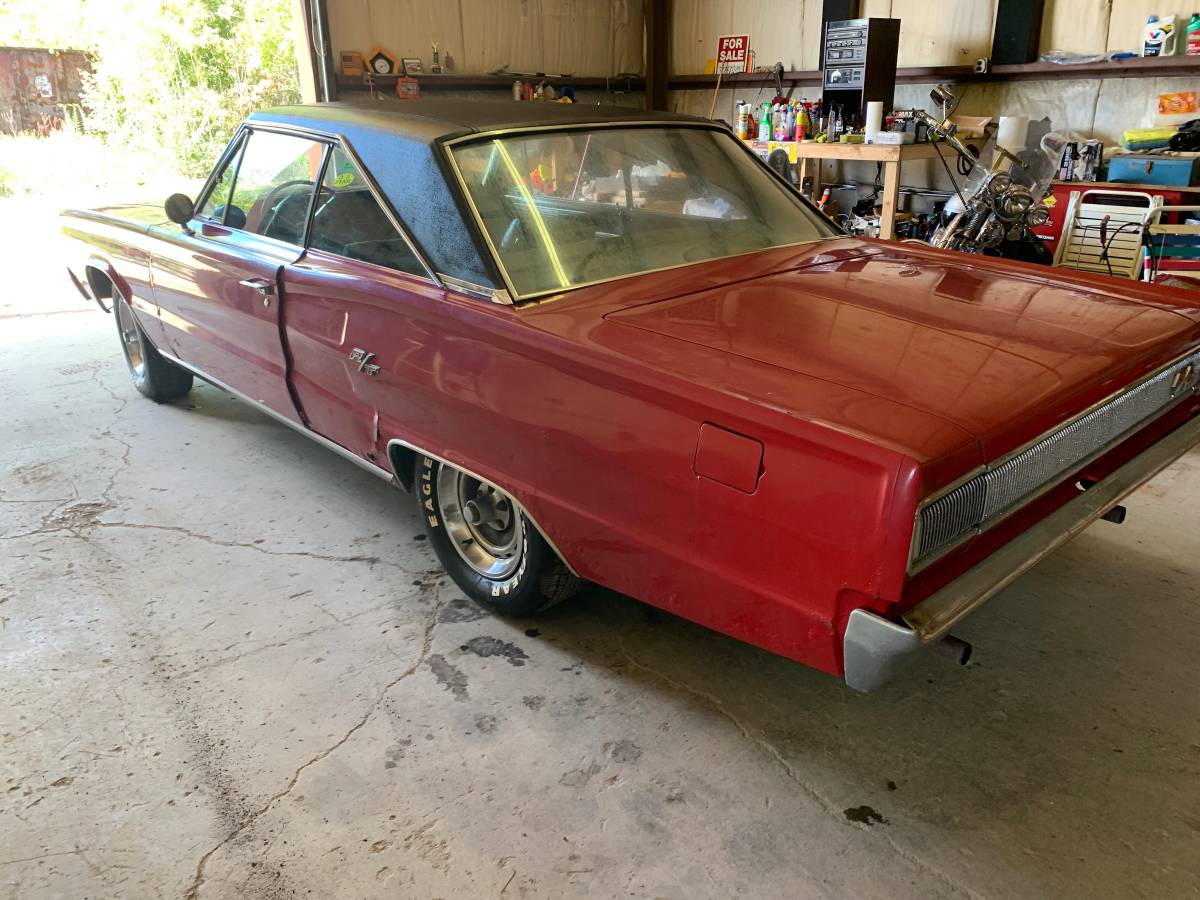 Dodge-coronet-rt-1967-red-5