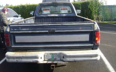 Dodge-d-150-1990-blue