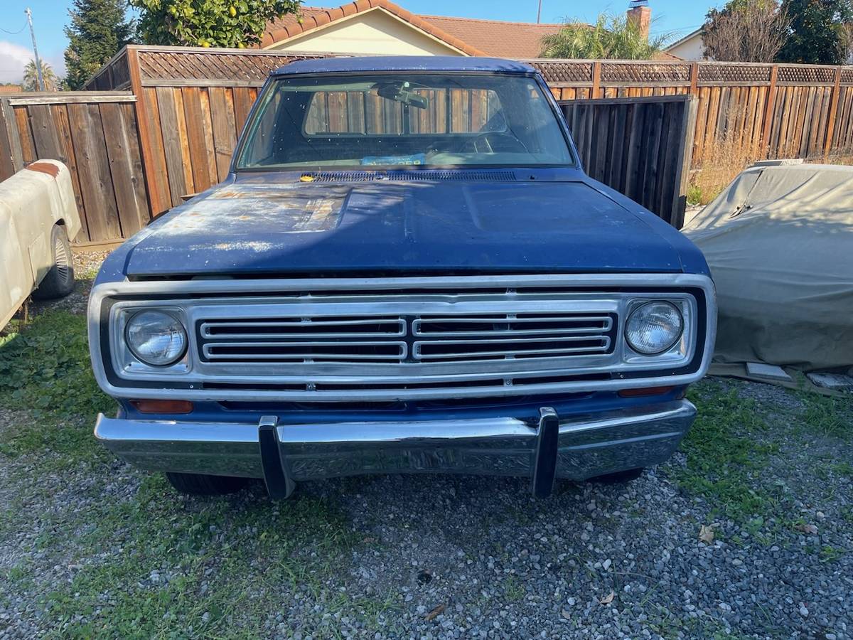 Dodge-d-150-shortbed-4×4-1974-1