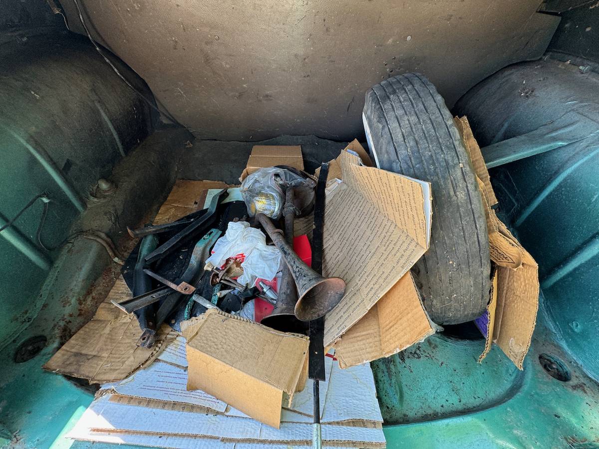 Dodge-d-19-1941-green-2