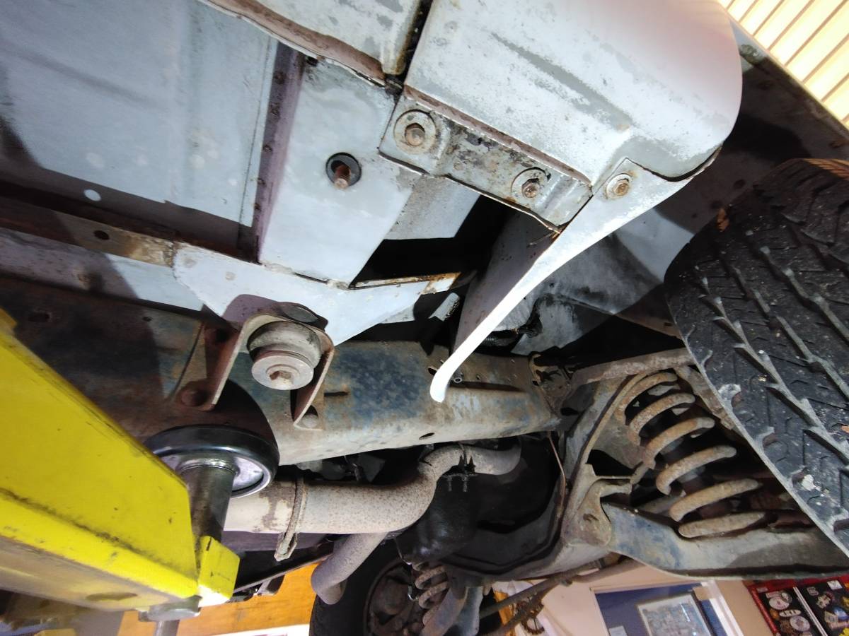 Dodge-d-series-d150-1989-white-20