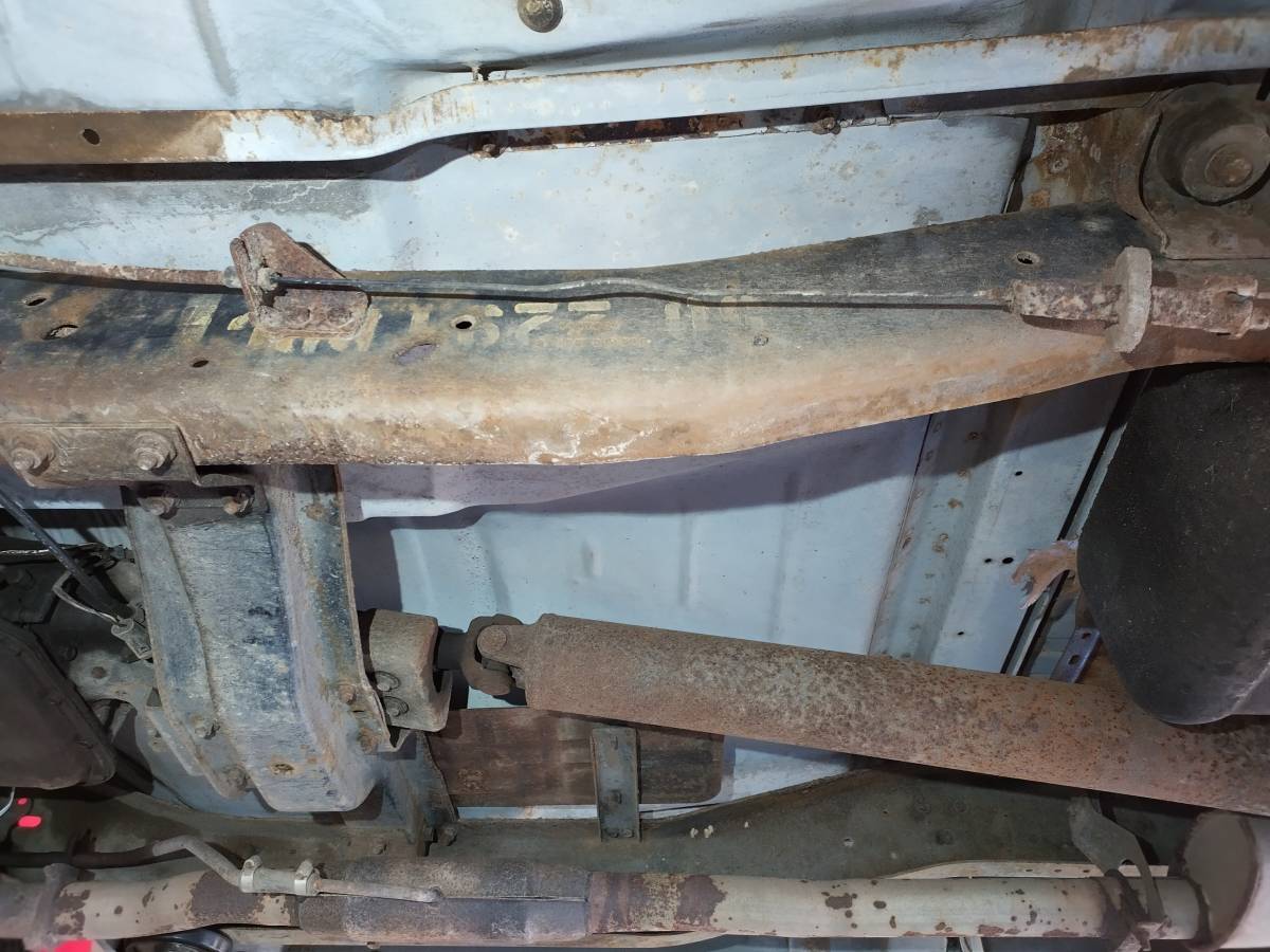 Dodge-d-series-d150-1989-white-21