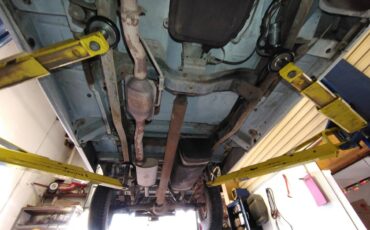 Dodge-d-series-d150-1989-white-22