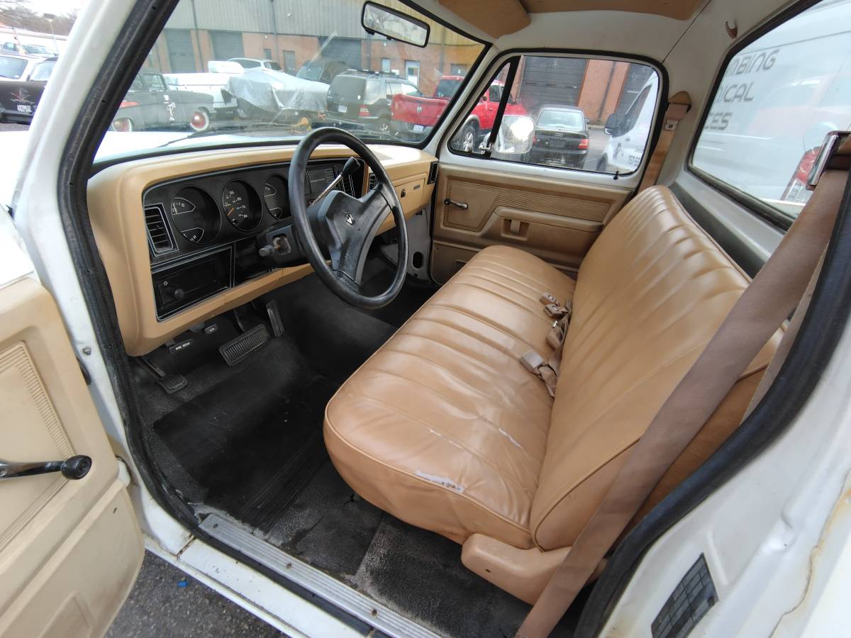 Dodge-d-series-d150-1989-white-7