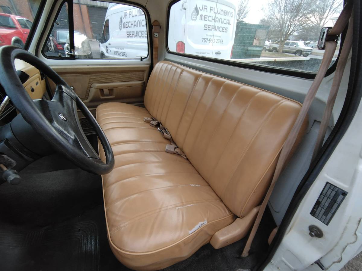 Dodge-d-series-d150-1989-white-8