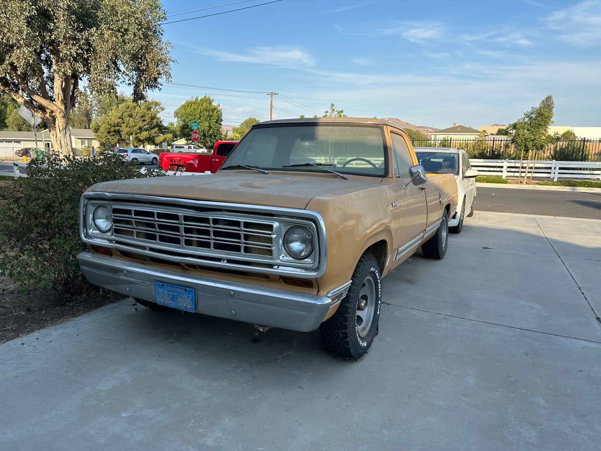 Dodge-d100-1975-1
