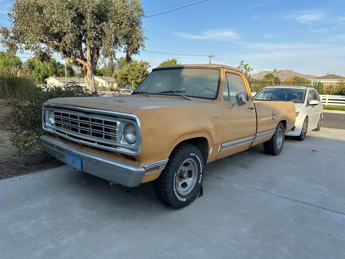 Dodge-d100-1975