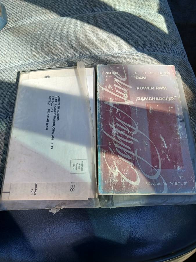 Dodge-d100-1989-blue-15