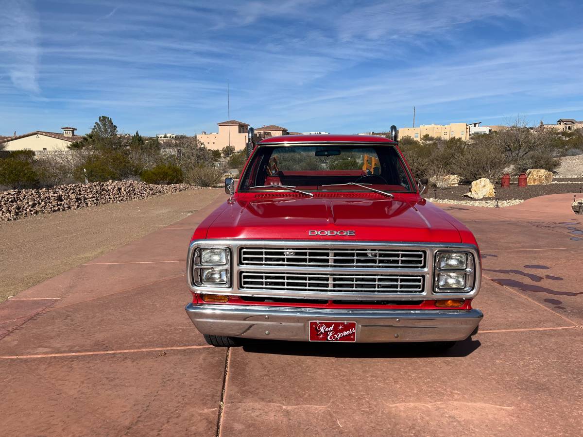 Dodge-d150-little-red-express-1979-1