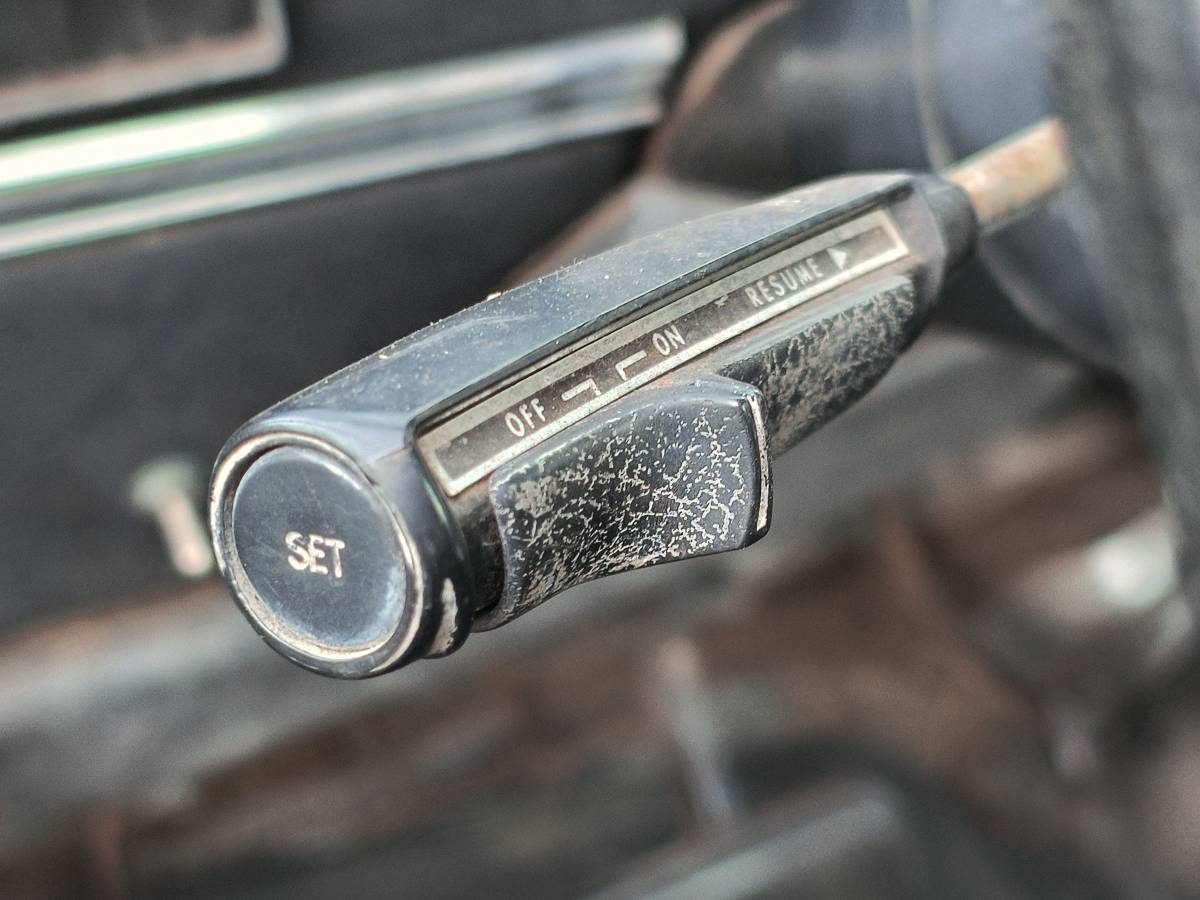 Dodge-d150-power-wagon-1978-silver-16