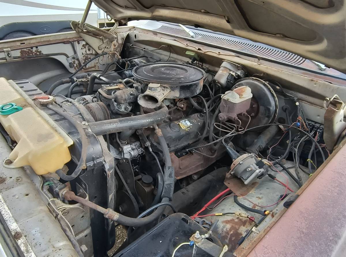 Dodge-d150-power-wagon-1978-silver-20