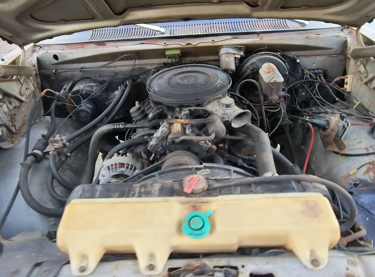 Dodge-d150-power-wagon-1978-silver-21