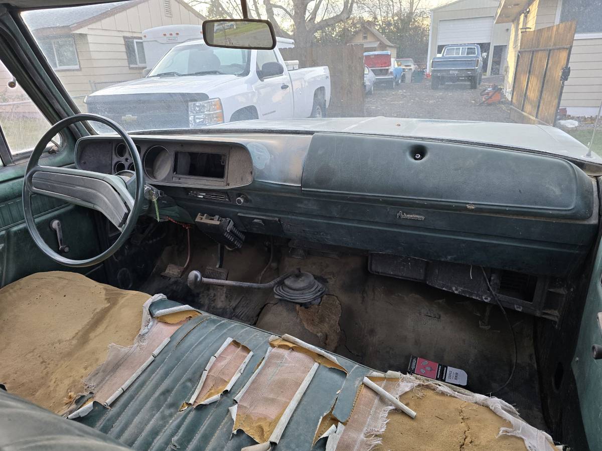 Dodge-d200-crew-cab-1975-green-16