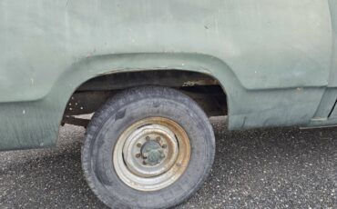 Dodge-d200-crew-cab-1975-green-7