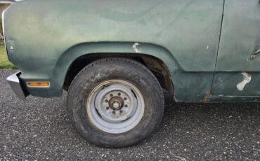 Dodge-d200-crew-cab-shortbed-1975-green-19