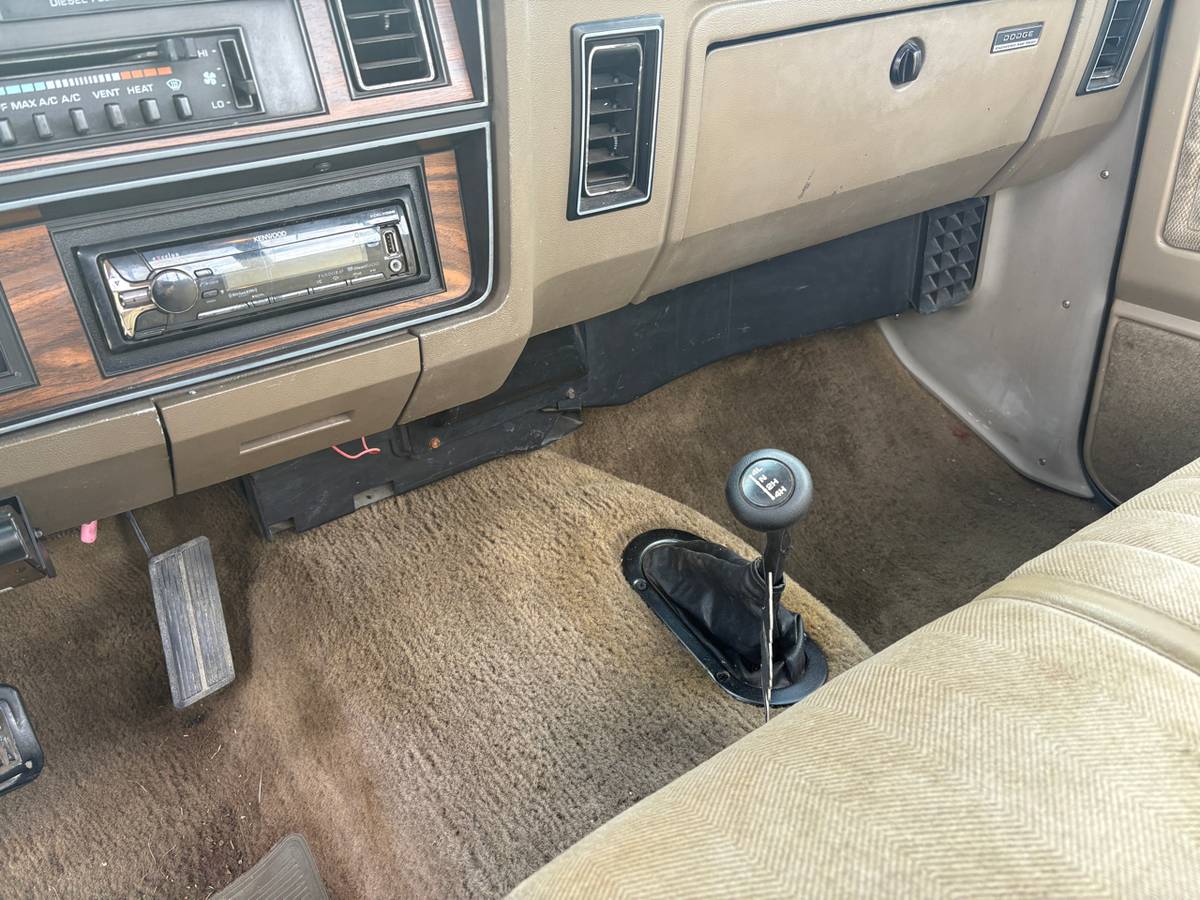 Dodge-d250-w250-diesel-1990-white-10