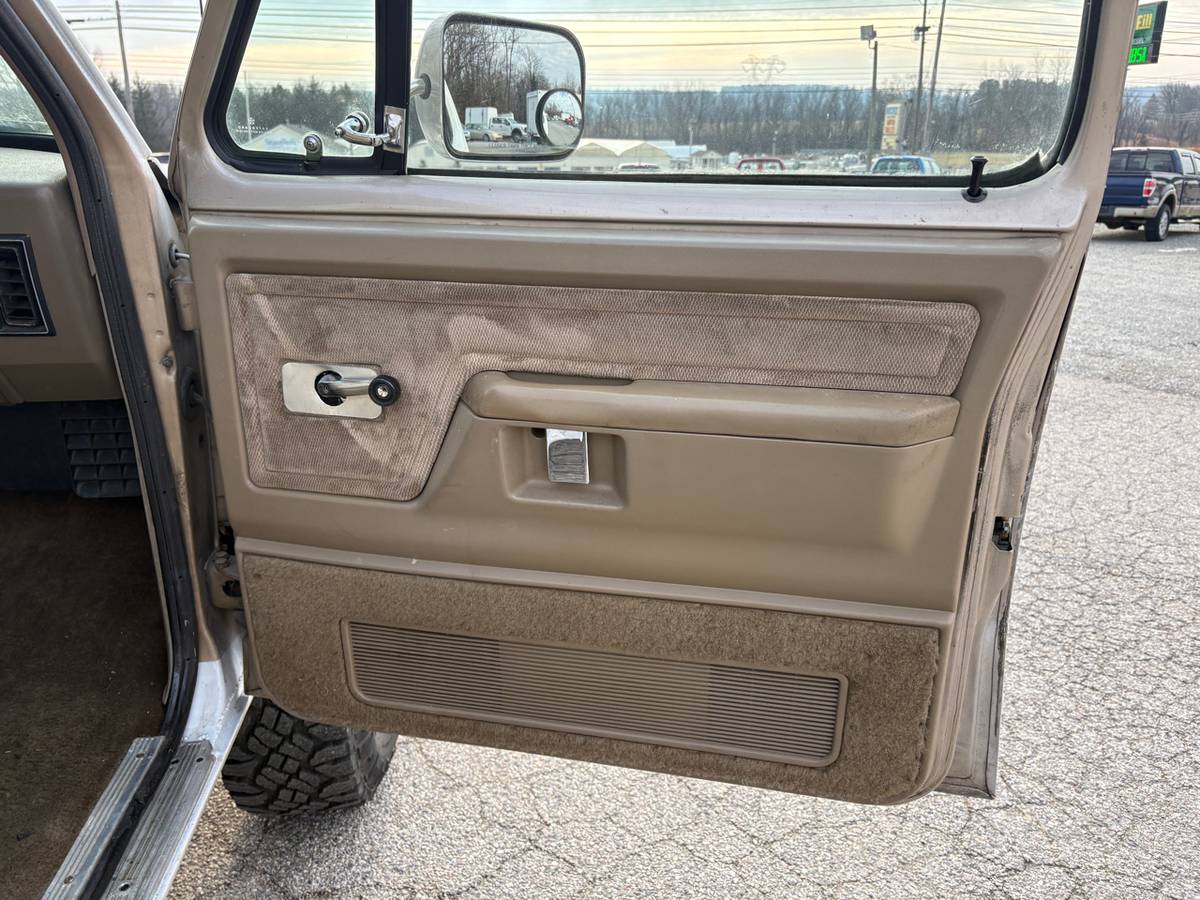 Dodge-d250-w250-diesel-1990-white-12