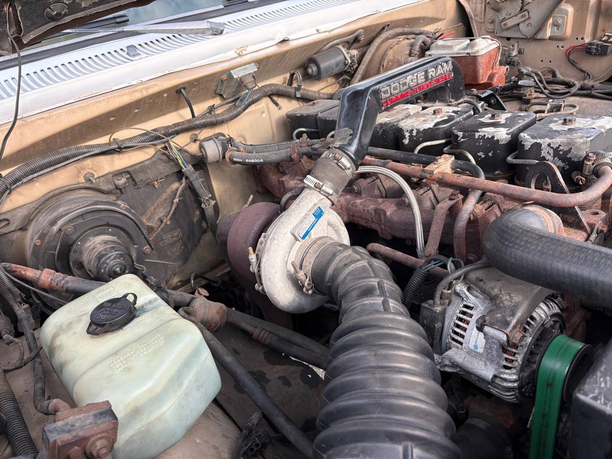 Dodge-d250-w250-diesel-1990-white-16