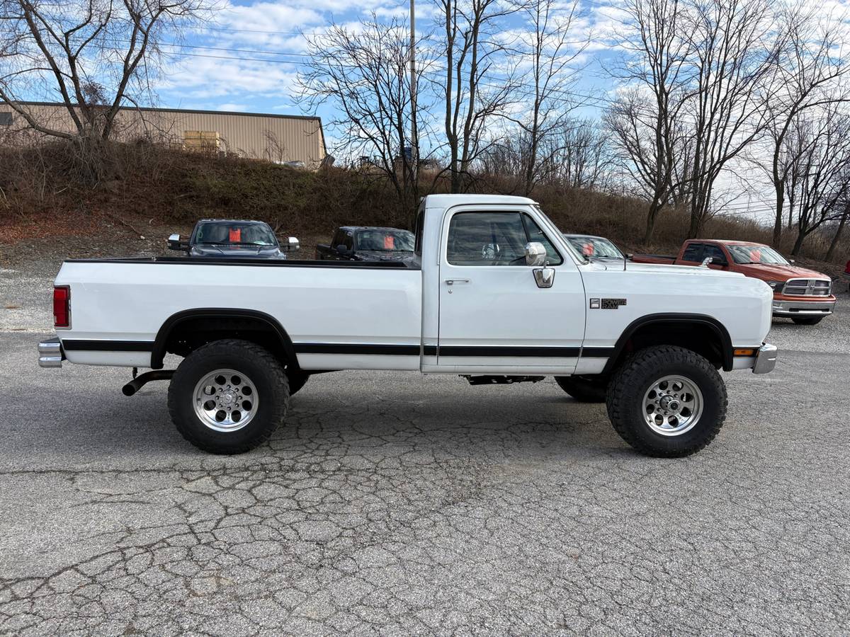 Dodge-d250-w250-diesel-1990-white-3