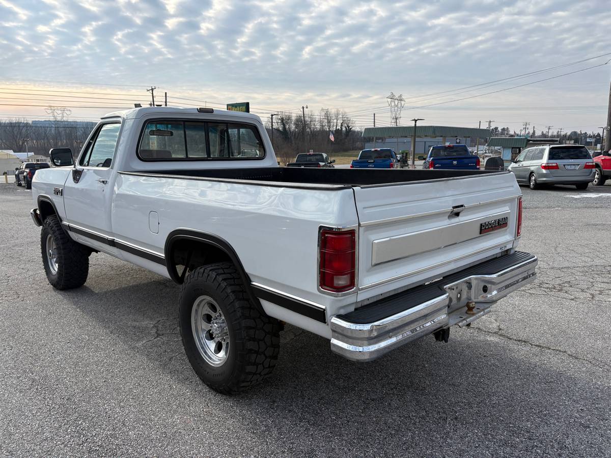 Dodge-d250-w250-diesel-1990-white-4