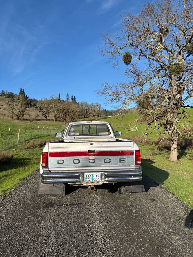 Dodge-d350-diesel-1991-grey-1