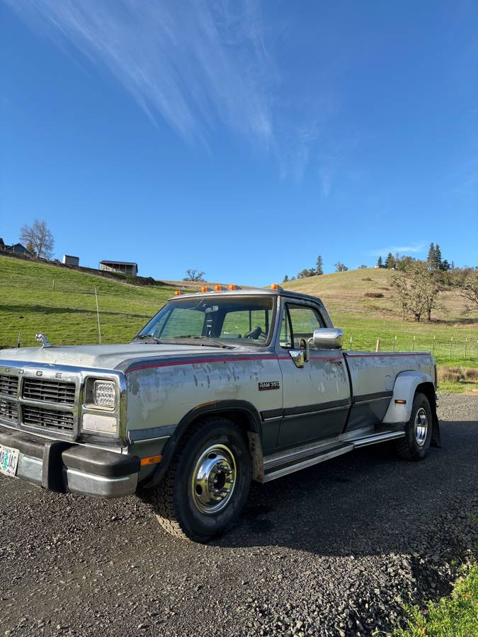 Dodge-d350-diesel-1991-grey-2