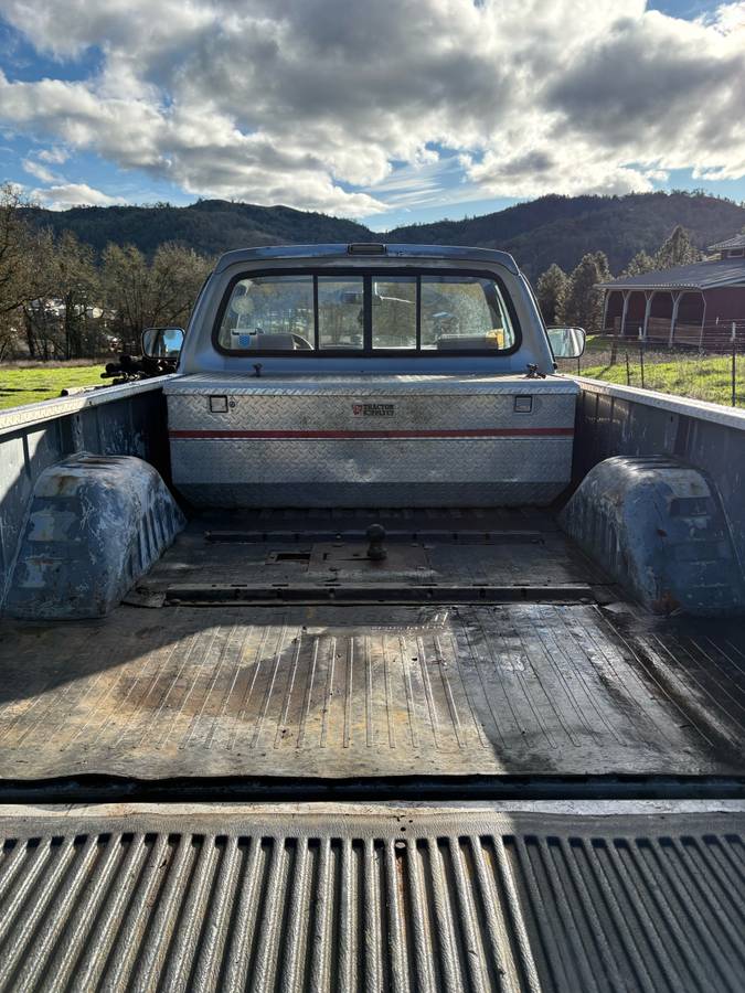 Dodge-d350-diesel-1991-grey-7