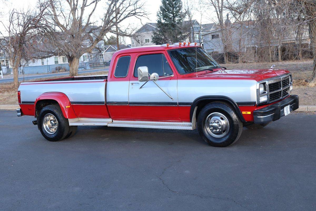 Dodge-d350-diesel-1993-red-1