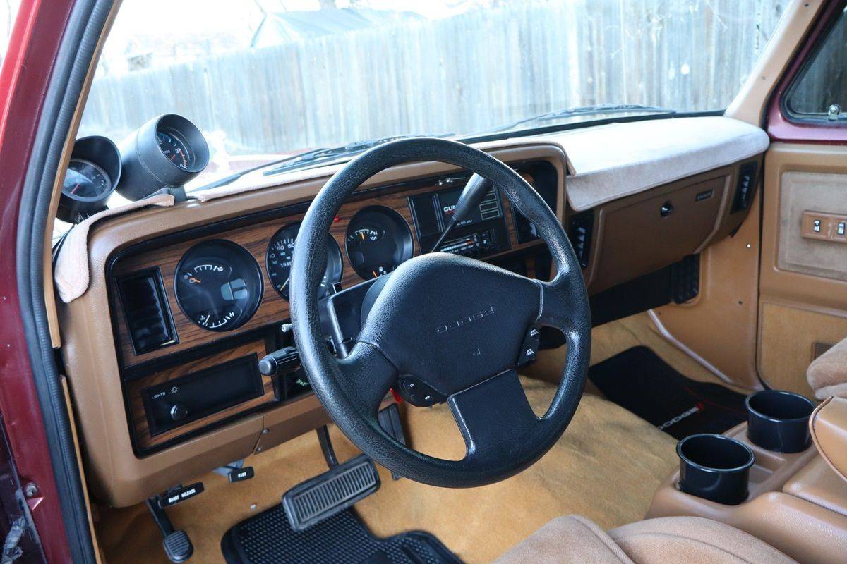 Dodge-d350-diesel-1993-red-14