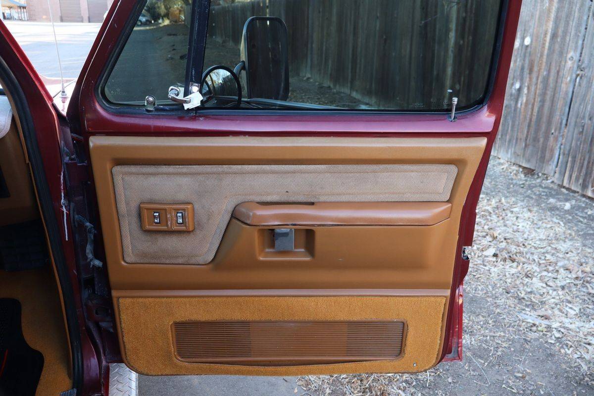 Dodge-d350-diesel-1993-red-21