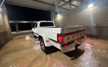 Dodge-d350-dually-diesel-1991-white-3