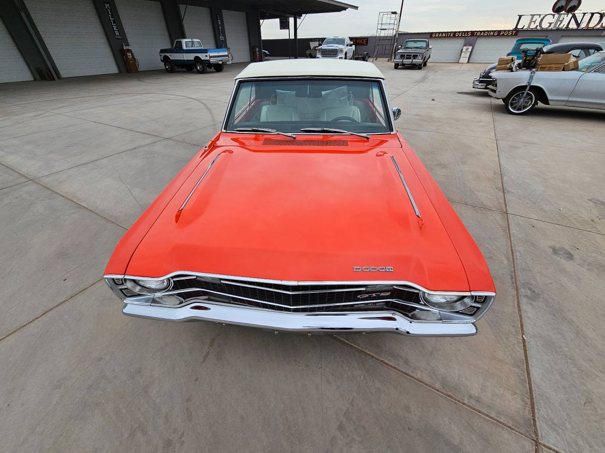 Dodge-dart-1969-orange-4