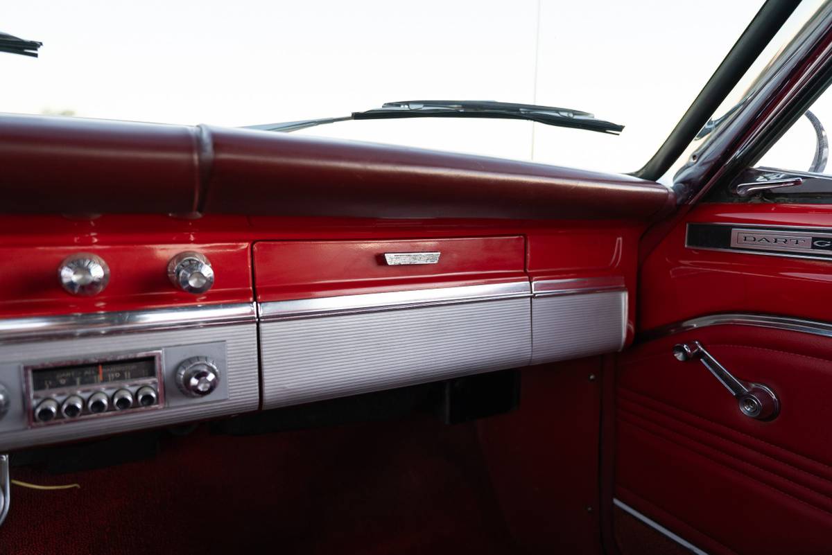 Dodge-dart-gt-1964-red-18