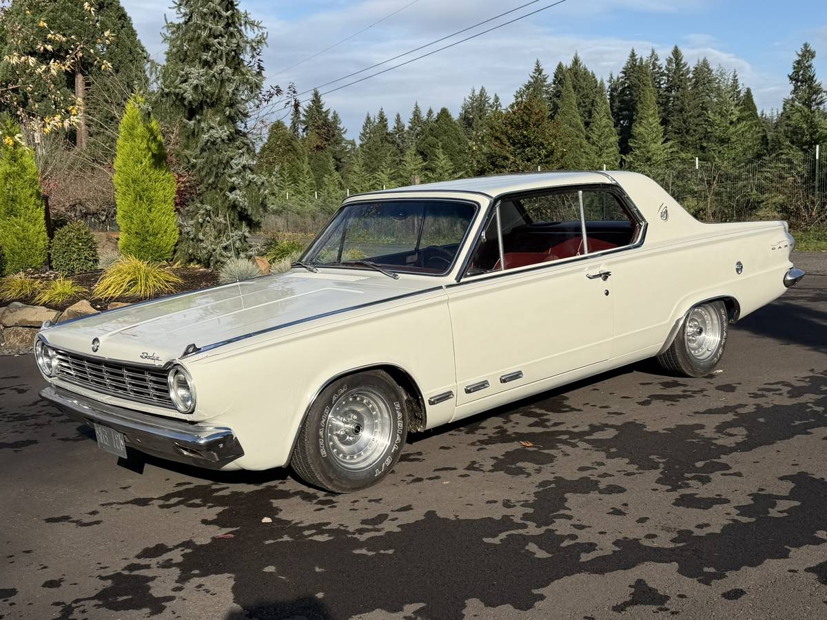 Dodge-dart-gt-1965-white