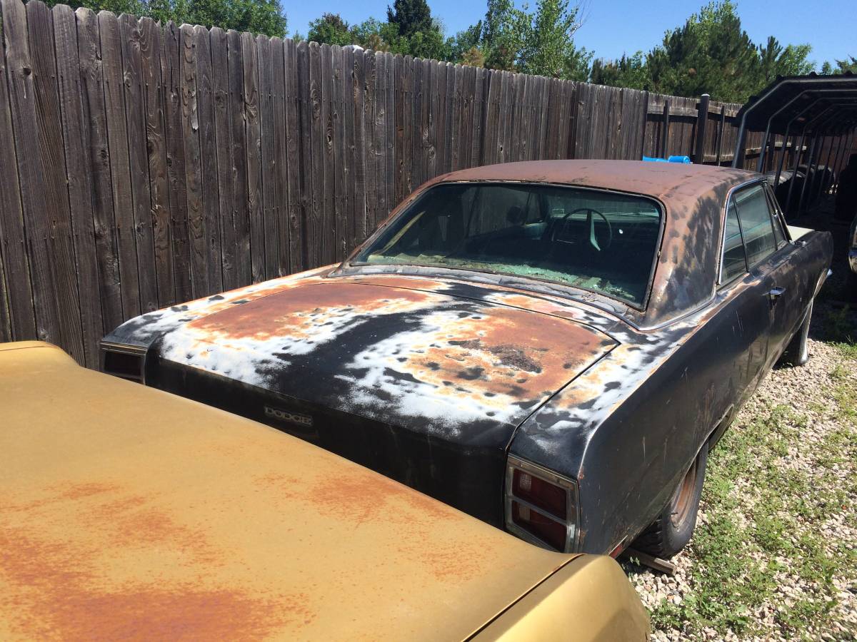 Dodge-dart-swinger-1969-green-2