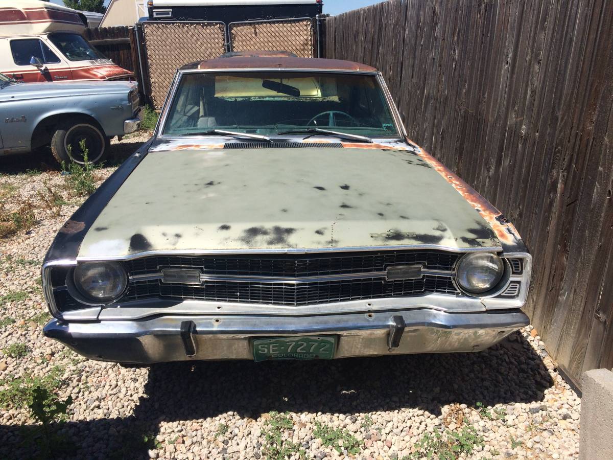 Dodge-dart-swinger-1969-green-3