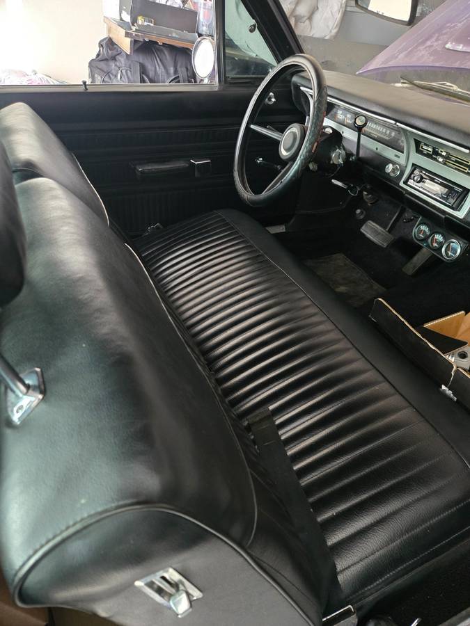 Dodge-dart-swinger-1970-19