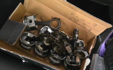 Dodge-dart-swinger-1970-2