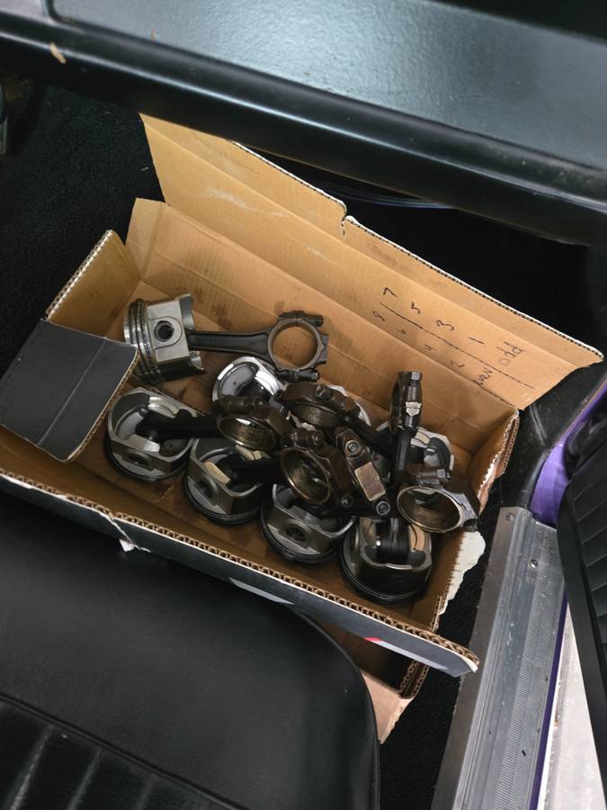 Dodge-dart-swinger-1970-2