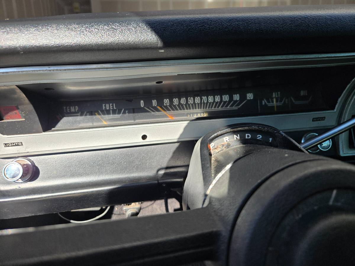 Dodge-dart-swinger-1970-7