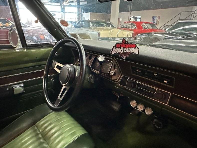 Dodge-dart-swinger-1972-green-13