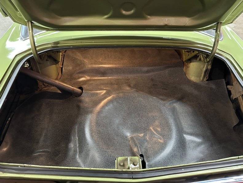 Dodge-dart-swinger-1972-green-16