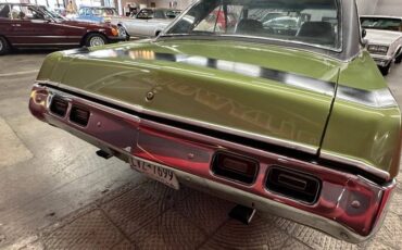 Dodge-dart-swinger-1972-green-5