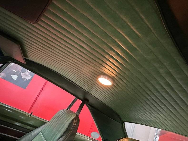 Dodge-dart-swinger-1972-green-7