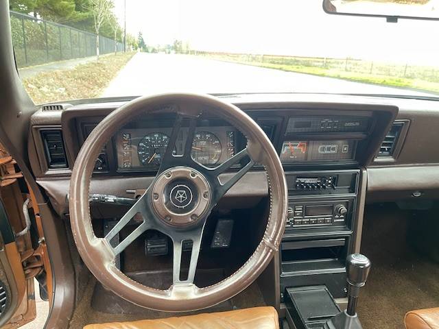 Dodge-daytona-turbo-1984-brown-13