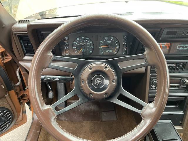 Dodge-daytona-turbo-1984-brown-14