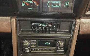 Dodge-daytona-turbo-1984-brown-16