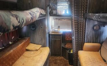 Dodge-executive-1977-white-1