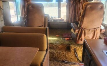 Dodge-executive-1977-white-2